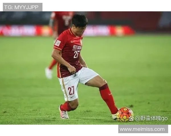 中国足球帅气球星风采展现引领足球潮流热潮 中国足球帅气球星风采展现引领足球潮流热潮