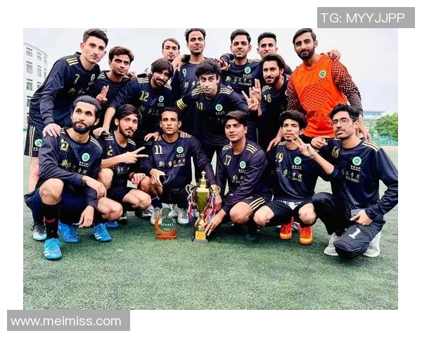 意大利足球昔日巨星辉煌与经典回顾承载绿茵记忆与永恒风采