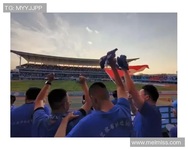 聚焦足球30号球星辉煌征程与绿茵场上的荣耀瞬间 聚焦足球30号球星辉煌征程与绿茵场上的荣耀瞬间