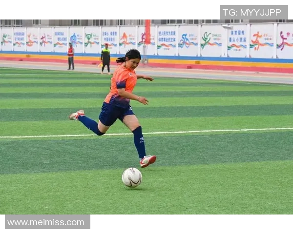 阿福头逐梦绿茵场闪耀足坛从草根少年成长为世界巨星 阿福头逐梦绿茵场闪耀足坛从草根少年成长为世界巨星